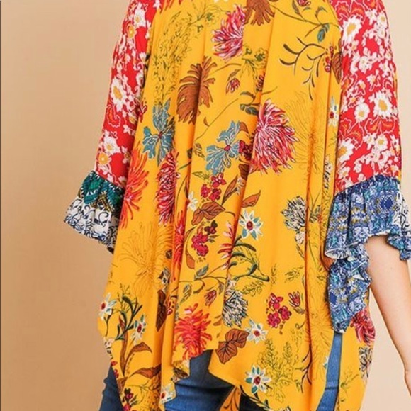 Floral Kimono w/ Ruffle Sleeves main image 0
